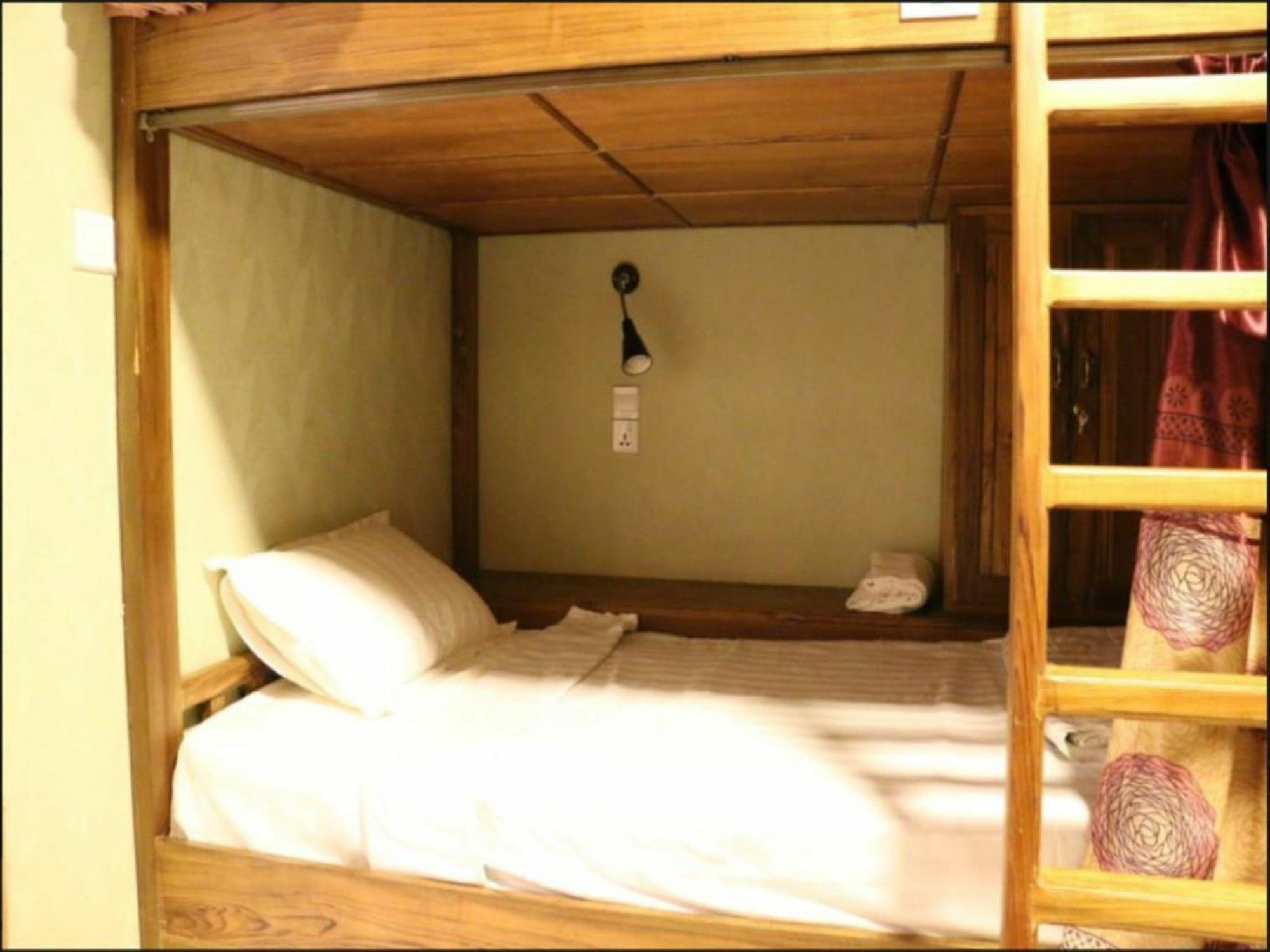 Hotel Wayfarer'S Rest à Yangon Extérieur photo