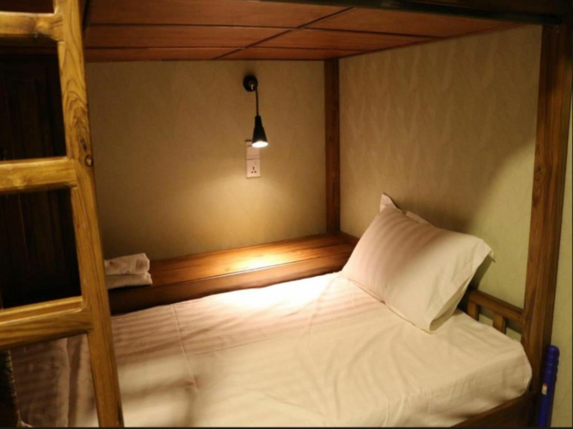 Hotel Wayfarer'S Rest à Yangon Extérieur photo