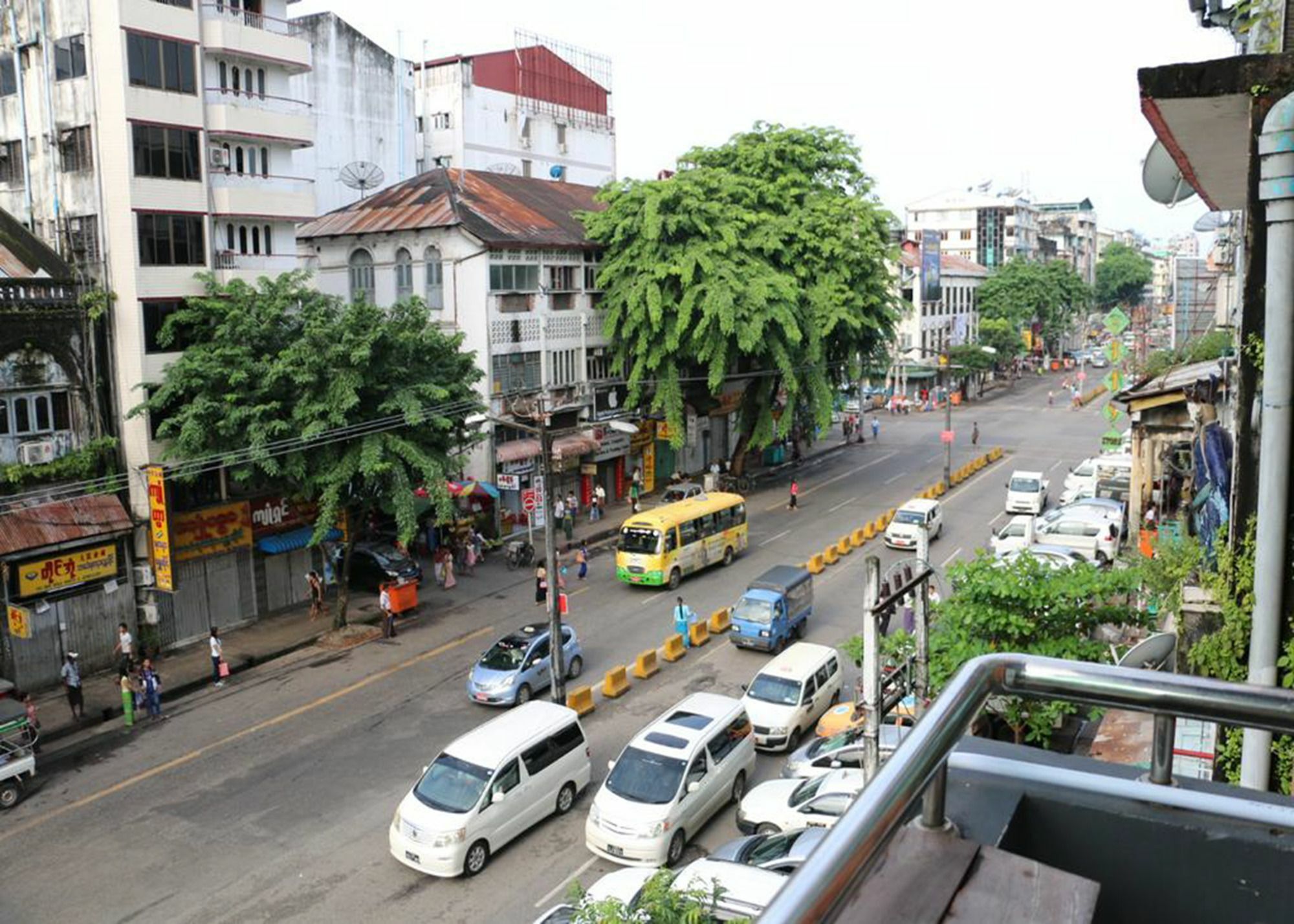 Hotel Wayfarer'S Rest à Yangon Extérieur photo